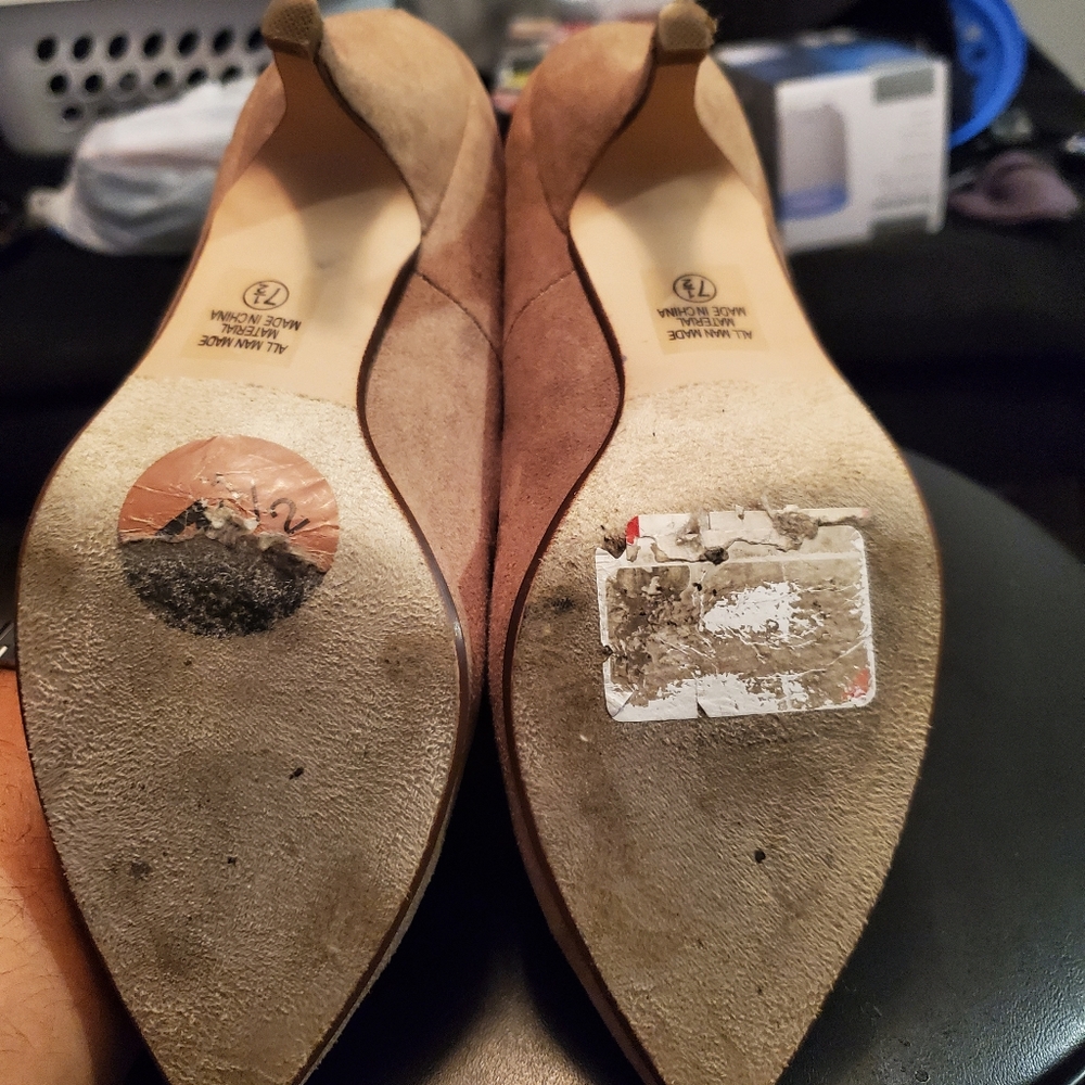 Heels - Picture 3 of 3